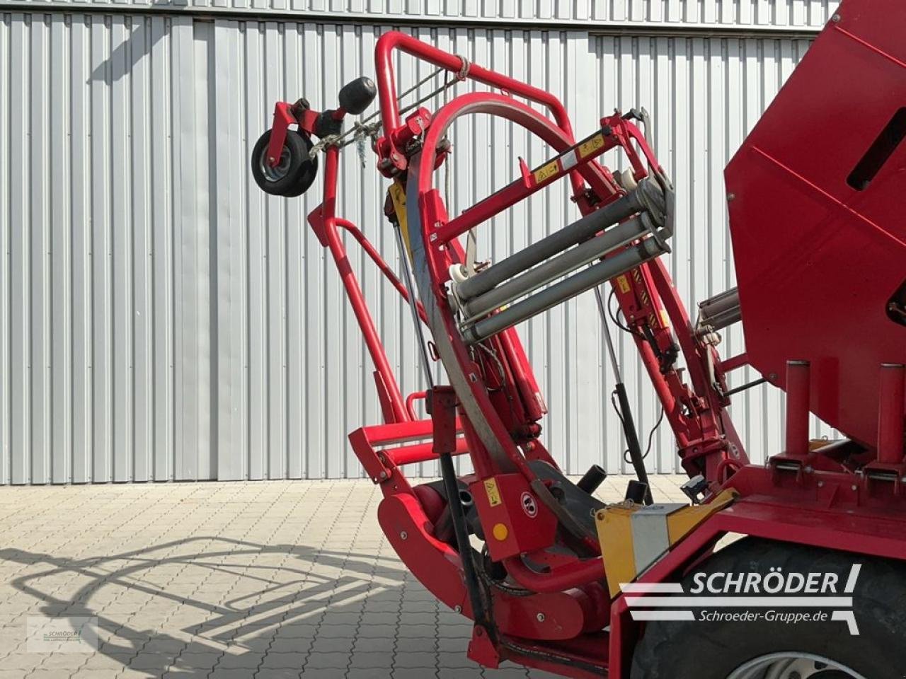 Rundballenwickelgerät des Typs Lely RPC 245 TORNADO, Gebrauchtmaschine in Hemmoor (Bild 16)