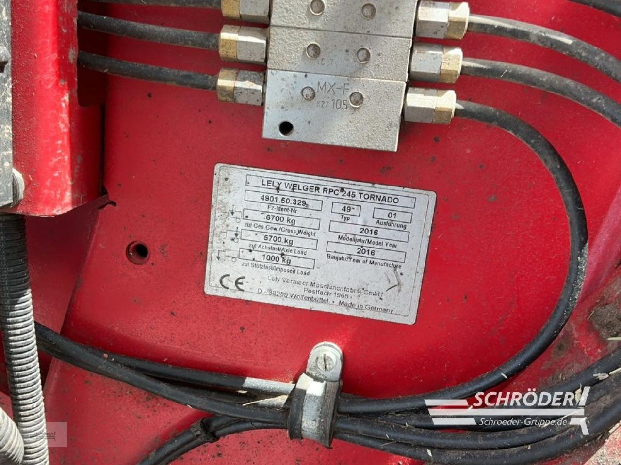 Rundballenwickelgerät des Typs Lely RPC 245 TORNADO, Gebrauchtmaschine in Hemmoor (Bild 17)