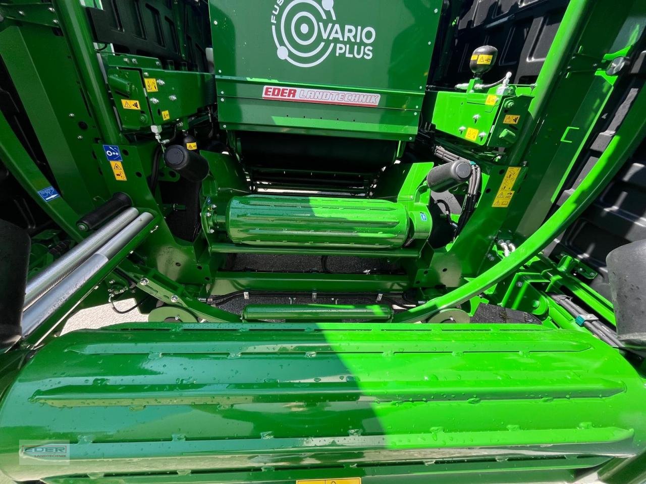 Rundballenwickelgerät des Typs McHale Fusion Vario Plus, Vorführmaschine in Tuntenhausen (Bild 9)