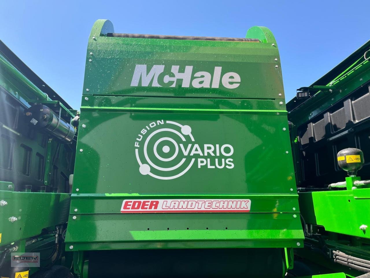 Rundballenwickelgerät des Typs McHale Fusion Vario Plus, Vorführmaschine in Tuntenhausen (Bild 11)