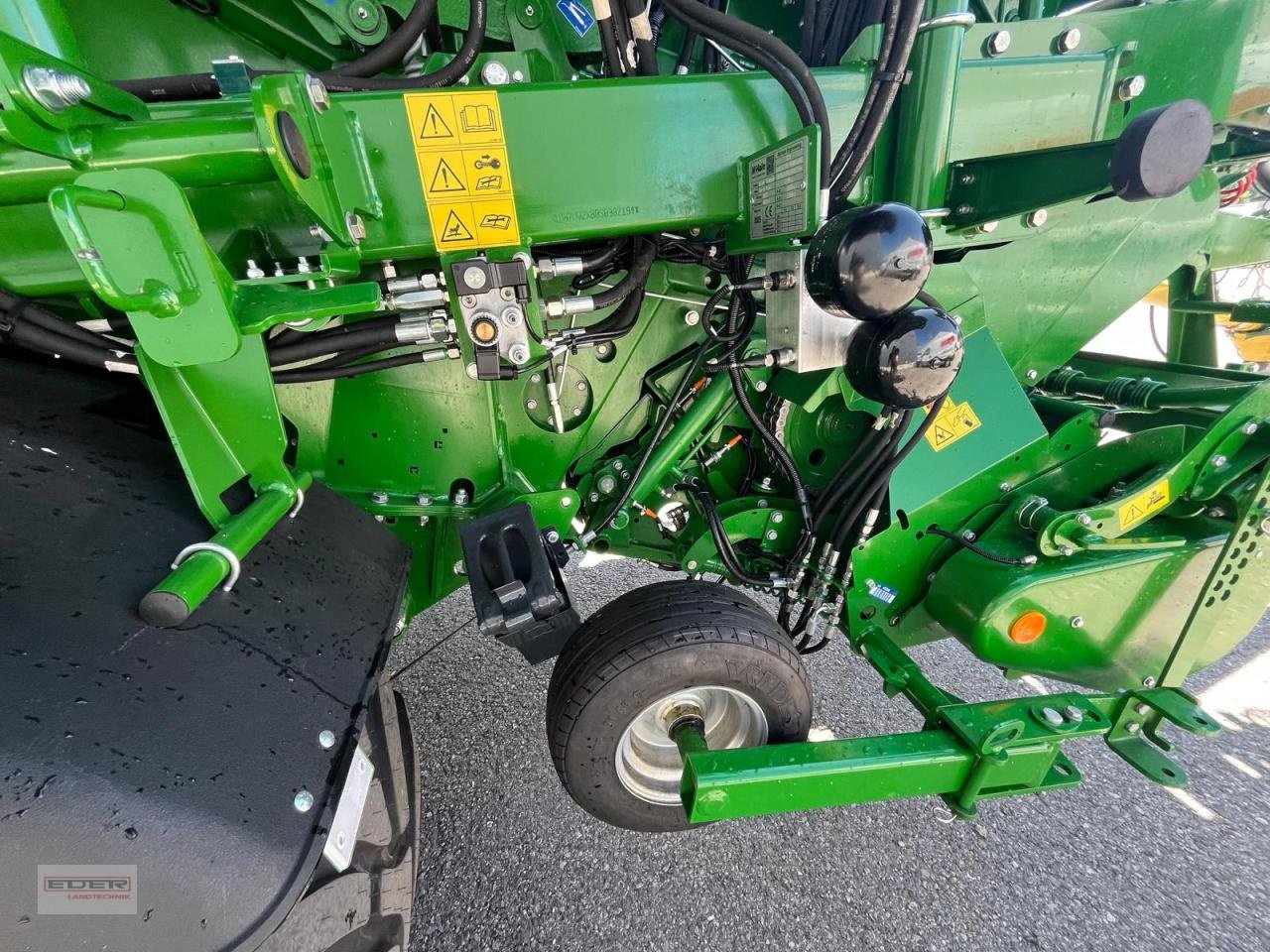 Rundballenwickelgerät des Typs McHale Fusion Vario Plus, Vorführmaschine in Tuntenhausen (Bild 18)