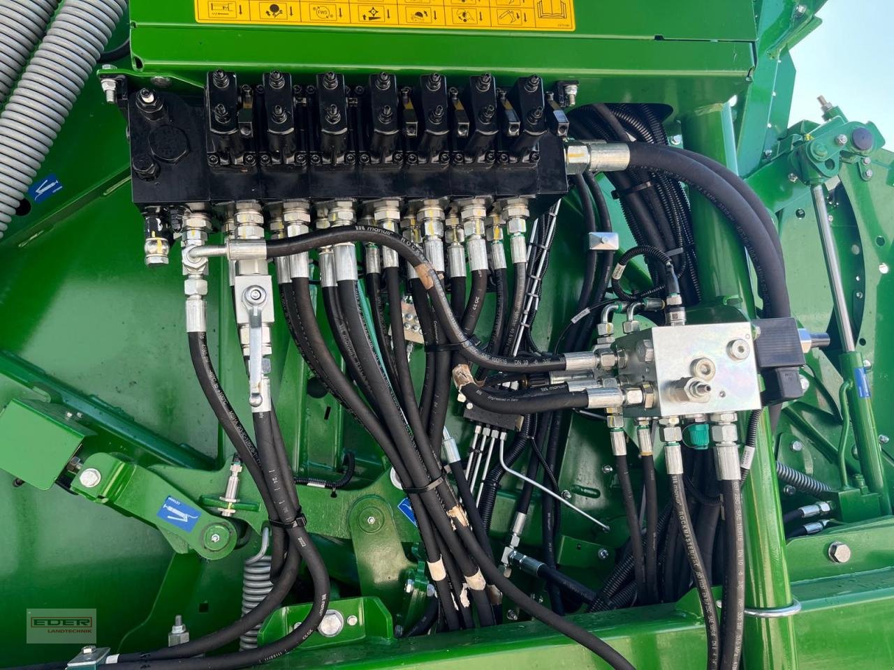 Rundballenwickelgerät des Typs McHale Fusion Vario Plus, Vorführmaschine in Tuntenhausen (Bild 19)