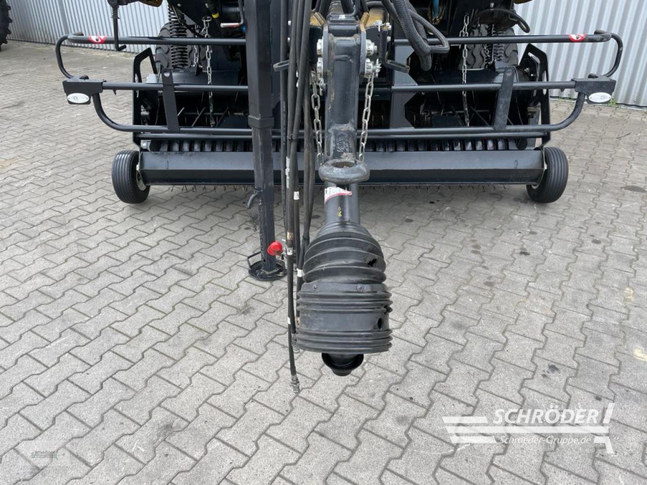 Rundballenwickelgerät des Typs New Holland ROLL-BELT 180 CROPCUTTER, Gebrauchtmaschine in Scharrel (Bild 8)