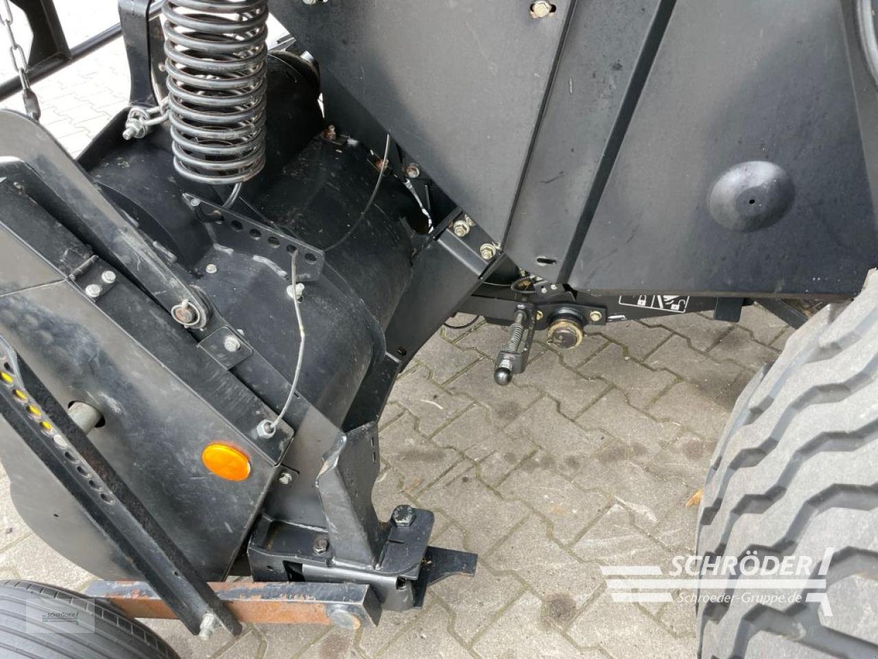 Rundballenwickelgerät des Typs New Holland ROLL-BELT 180 CROPCUTTER, Gebrauchtmaschine in Scharrel (Bild 12)