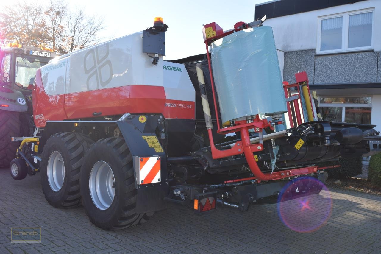 Rundballenwickelgerät des Typs Pöttinger Impress 125 FC Pro *Press-Wickelkombinationen*, Gebrauchtmaschine in Oyten (Bild 7)
