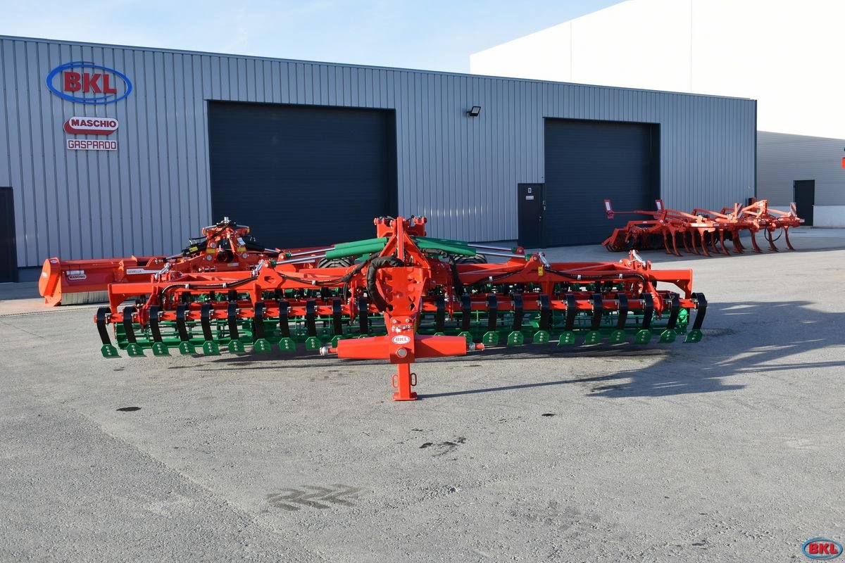 Saatbettkombination del tipo Agro-Masz AUC 60T - gezogene kompaktor, Neumaschine In Rovisce (Immagine 12)