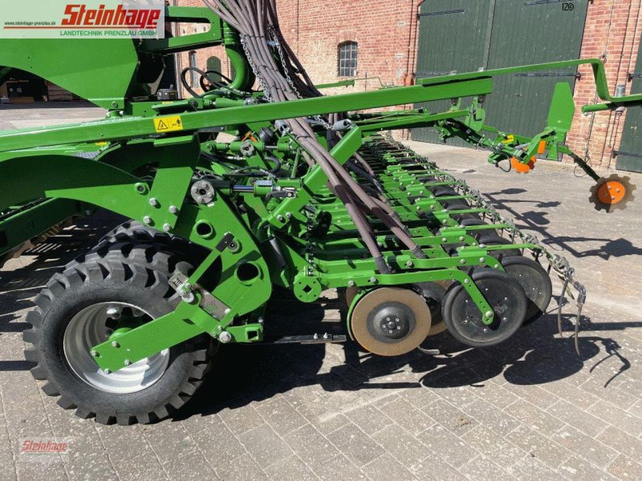 Saatbettkombination des Typs Amazone Cirrus 6003-2, Gebrauchtmaschine in Rollwitz (Bild 4)