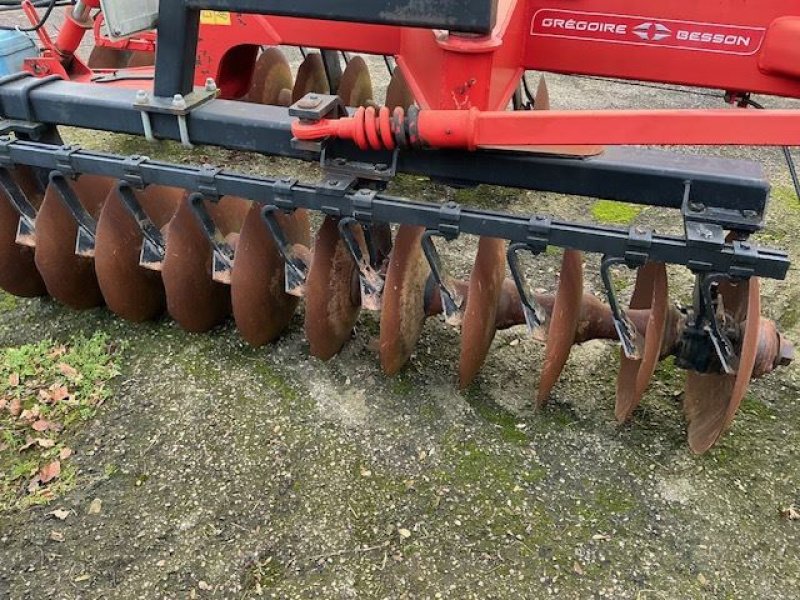 Saatbettkombination typu Gregoire-Besson COWERCROP, Gebrauchtmaschine v les hayons (Obrázek 4)