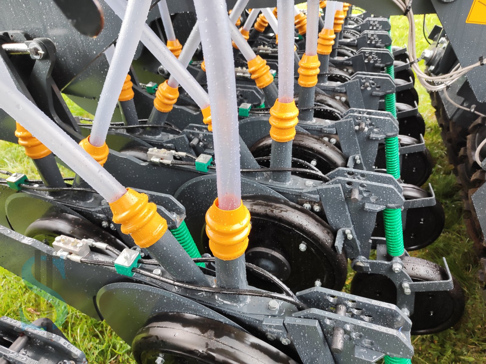 Saatbettkombination of the type Junkkari D 300, Neumaschine in Dietramszell (Picture 8)