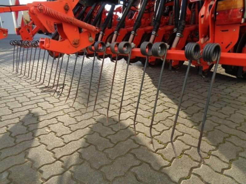 Saatbettkombination des Typs Kuhn Drillkombination Premia 300, Gebrauchtmaschine in Holle- Grasdorf (Bild 5)