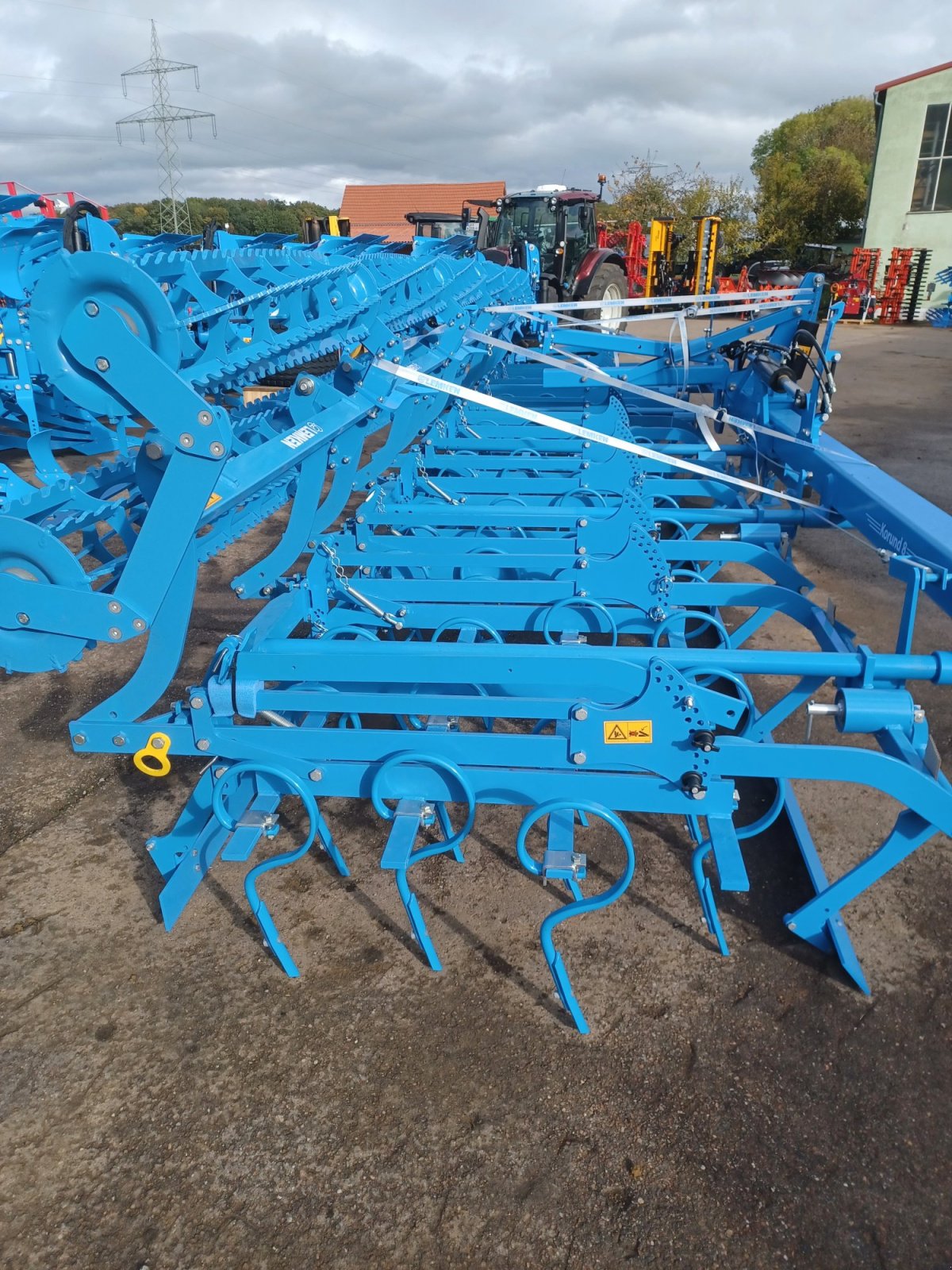Saatbettkombination des Typs Lemken Korund 8/900 K, Neumaschine in Uffenheim (Bild 2)