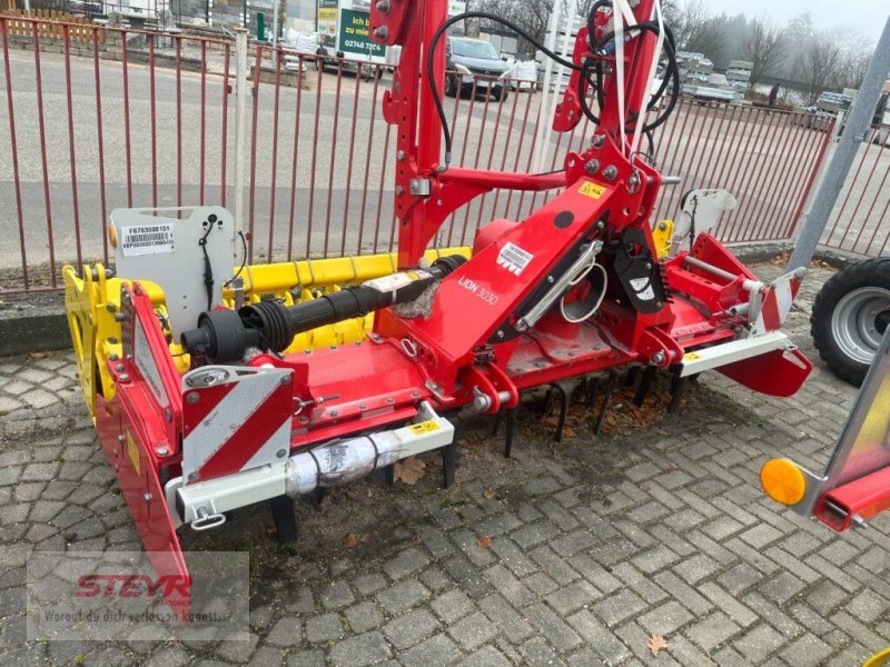 Saatbettkombination типа Pöttinger LION 3030 Kreiselegge Lagermaschine 10 Kreisel, Neumaschine в Kilb