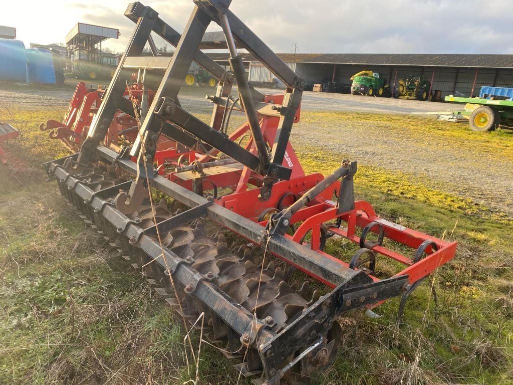 Saatbettkombination του τύπου Quivogne MS3, Gebrauchtmaschine σε GUERET (Φωτογραφία 5)