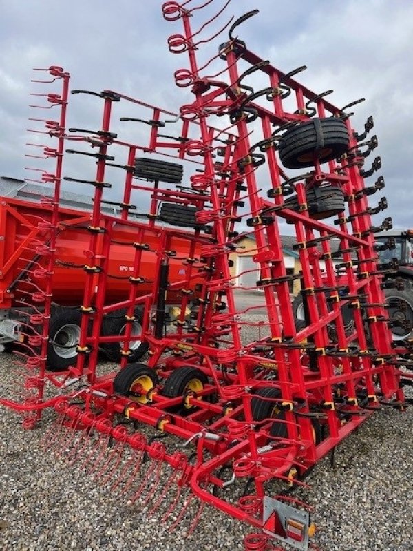 Saatbettkombination des Typs Väderstad NZ-AGGRESSIVE 1000, Gebrauchtmaschine in Sakskøbing (Bild 5)