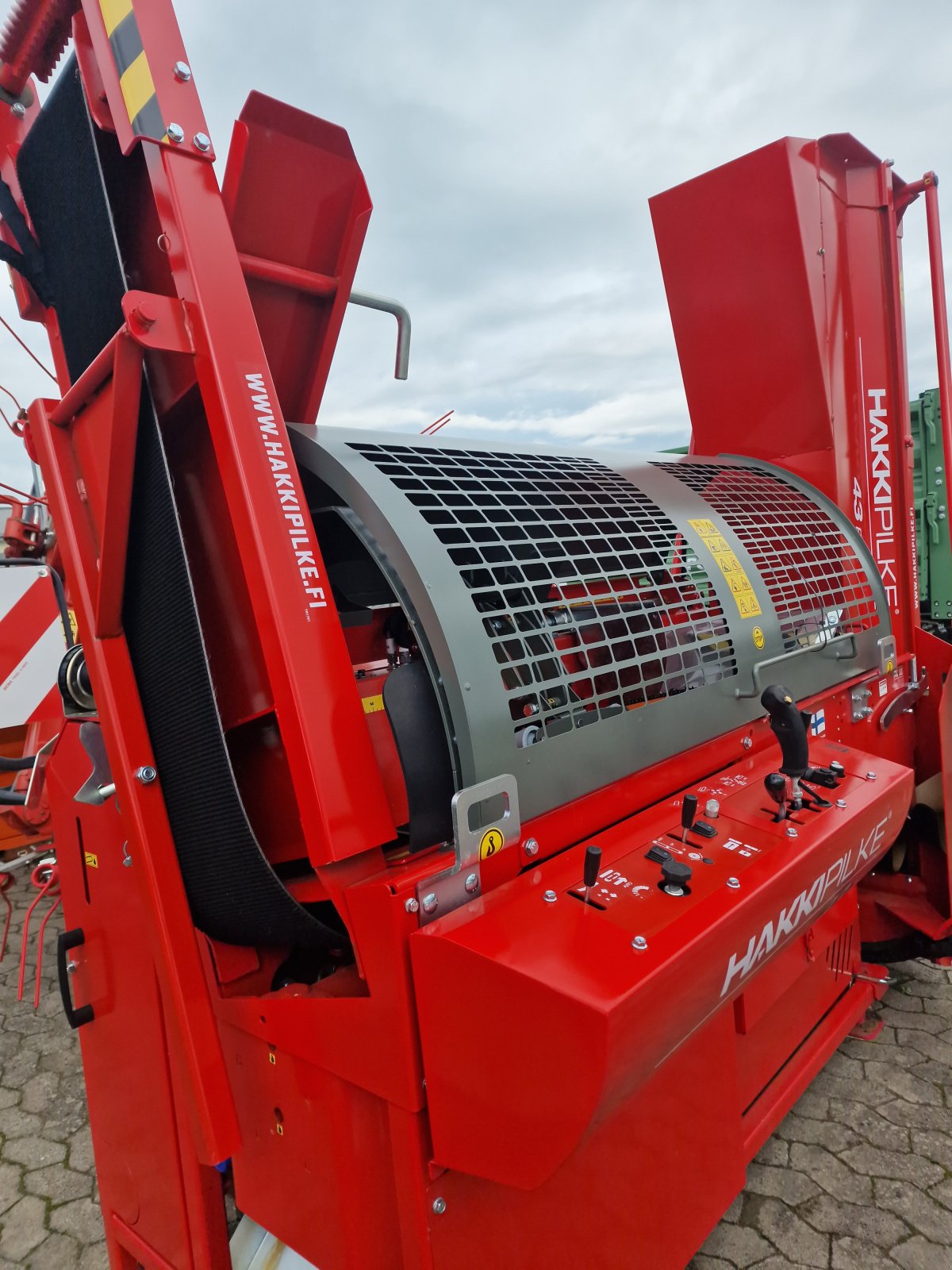 Sägeautomat & Spaltautomat tipa Hakki Pilke 43 Pro, Neumaschine u Konradsreuth (Slika 1)