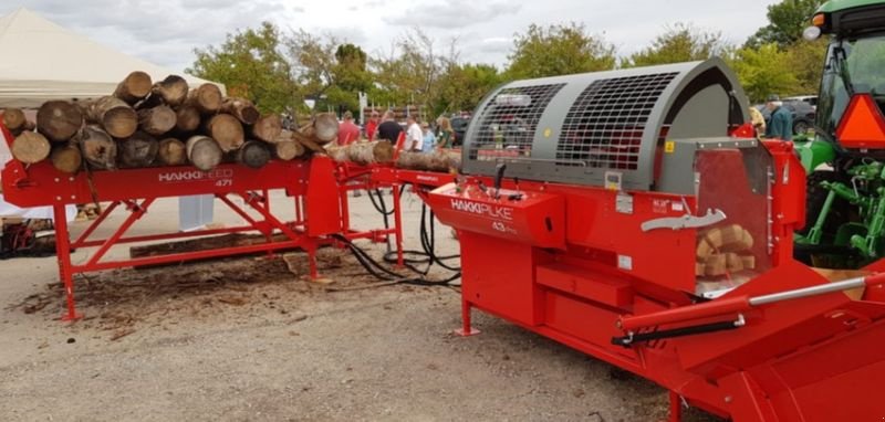 Sägeautomat & Spaltautomat типа Hakki Pilke Feed 471  Kettenförderer Sofort verfügbar, Neumaschine в Liebenau (Фотография 2)