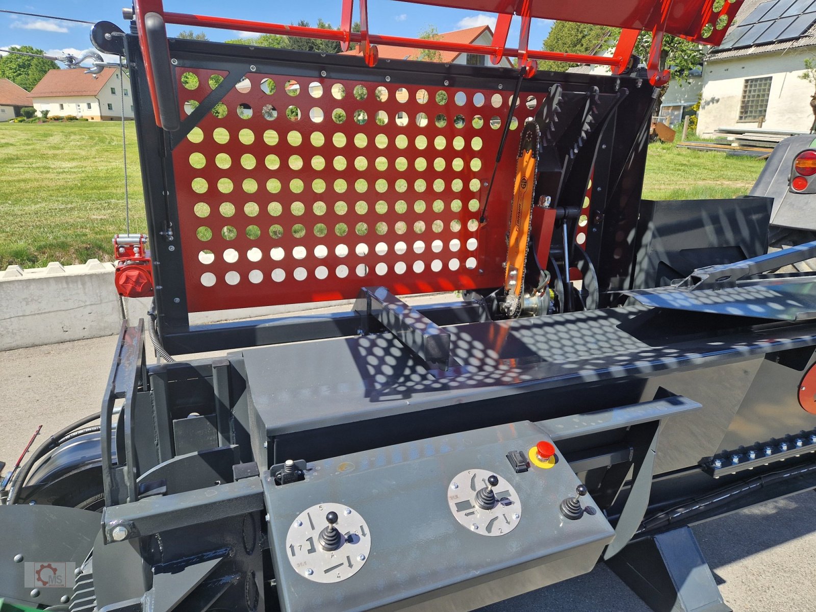 Sägeautomat & Spaltautomat tipa MS Splitter 1500 Fahrwerk 22to 50cm Durchmesser 1m Scheitlänge Sägespaltautomat, Neumaschine u Tiefenbach (Slika 21)