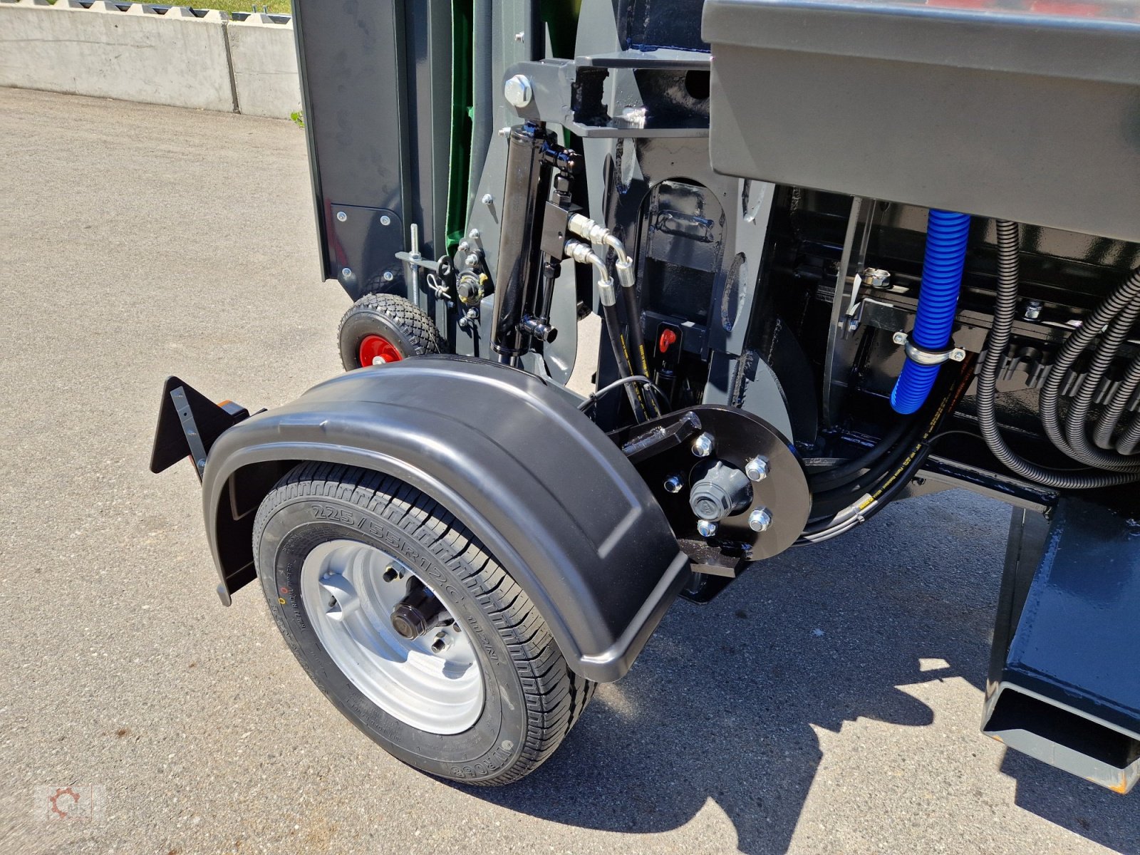 Sägeautomat & Spaltautomat del tipo MS Splitter 1500 Fahrwerk 22to 50cm Durchmesser 1m Scheitlänge Sägespaltautomat, Neumaschine en Tiefenbach (Imagen 4)