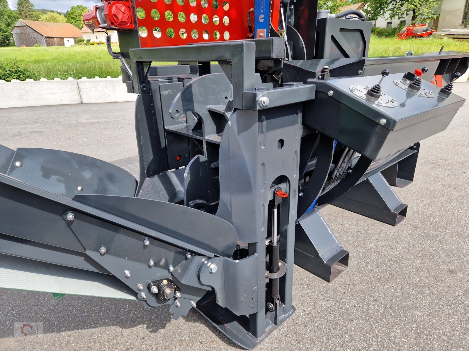 Sägeautomat & Spaltautomat typu MS Splitter 500 V2 22t 50cm Durchmesser Ölkühler Sägespaltautomat, Neumaschine v Tiefenbach (Obrázek 28)