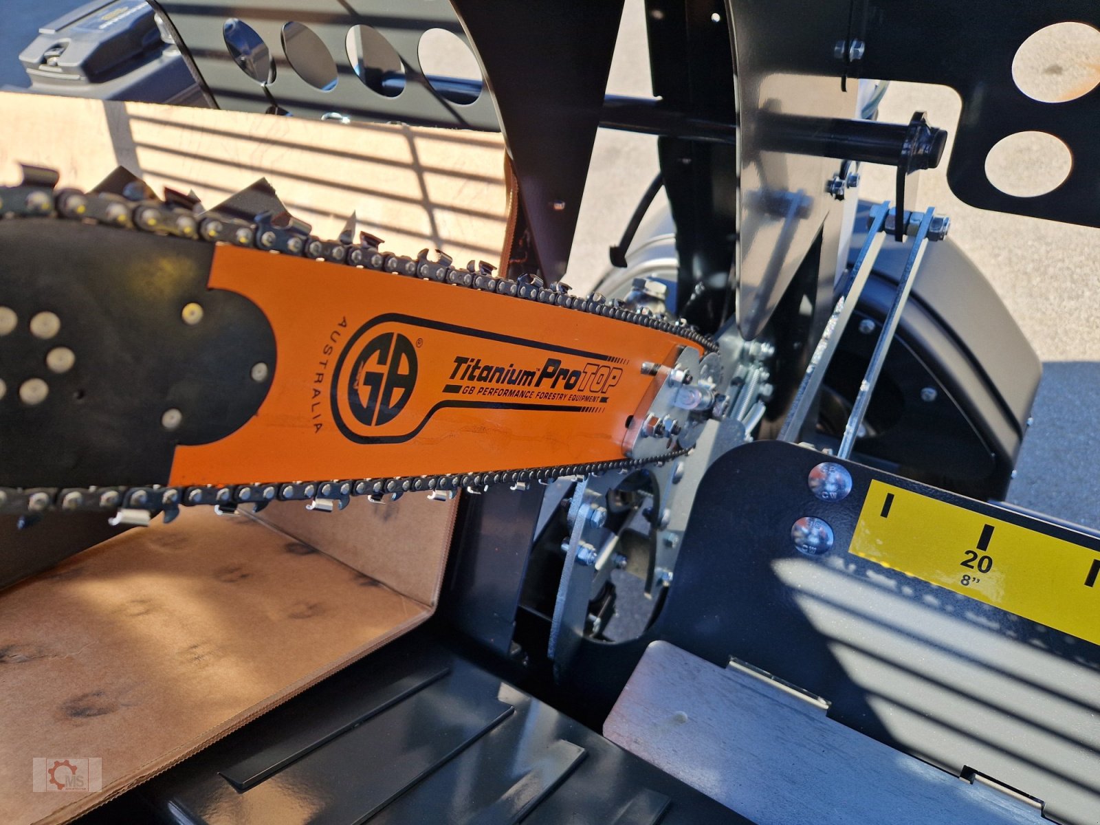 Sägeautomat & Spaltautomat des Typs Pilkemaster EVO 36 Benzinmotor 10to 36cm Stammheber Fahrwerk 80 km/h, Neumaschine in Tiefenbach (Bild 21)