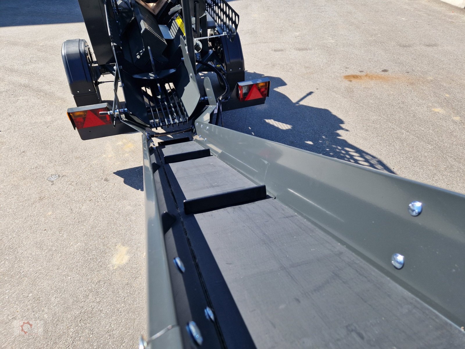 Sägeautomat & Spaltautomat des Typs Pilkemaster EVO 36 Benzinmotor 10to 36cm Stammheber Fahrwerk 80 km/h, Neumaschine in Tiefenbach (Bild 22)