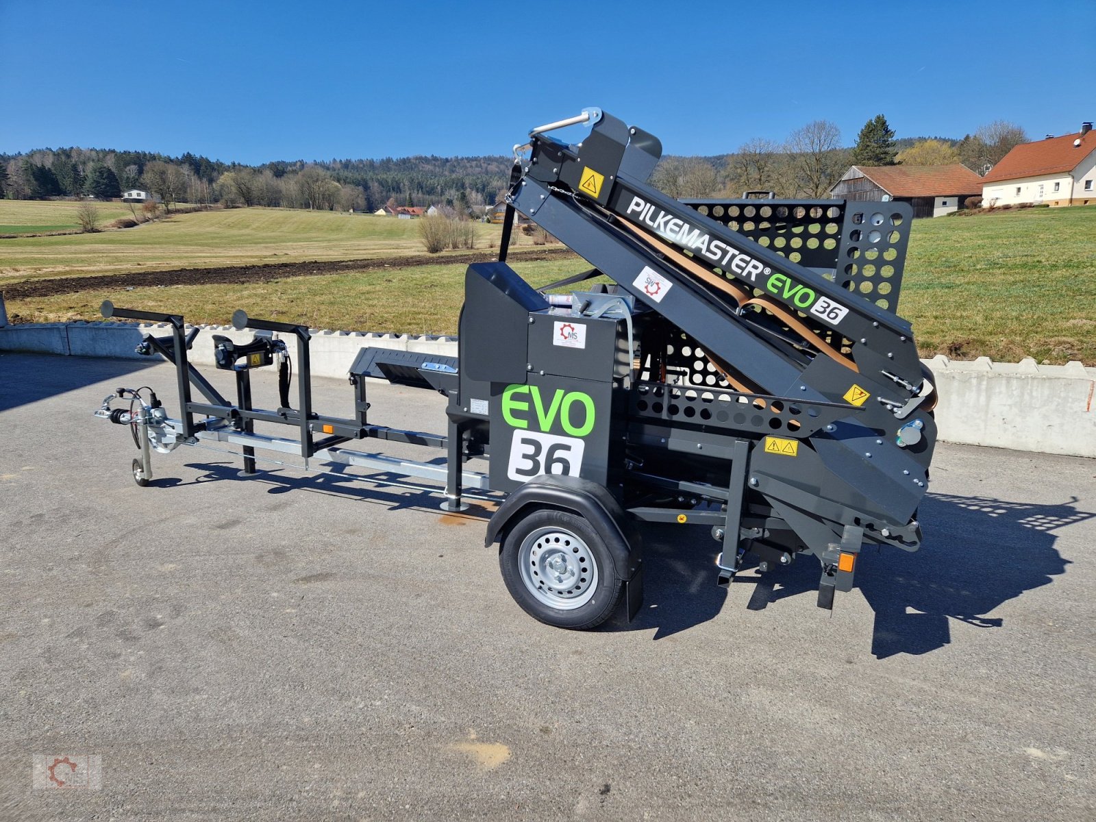 Sägeautomat & Spaltautomat типа Pilkemaster EVO 36 Benzinmotor 10to 36cm Stammheber Fahrwerk 80 km/h, Neumaschine в Tiefenbach (Фотография 9)