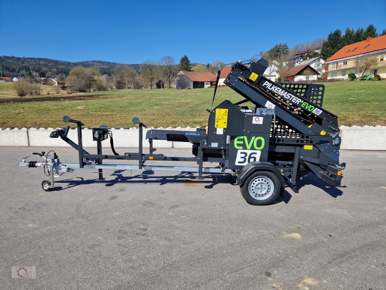 Sägeautomat & Spaltautomat типа Pilkemaster EVO 36 Benzinmotor 10to 36cm Stammheber Fahrwerk 80 km/h, Neumaschine в Tiefenbach (Фотография 9)