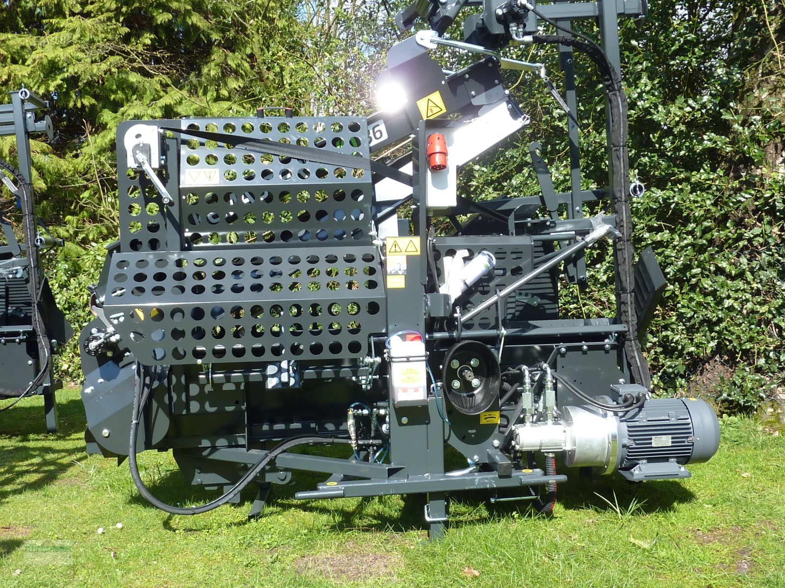 Sägeautomat & Spaltautomat a típus Pilkemaster EVO 36 Sägespalter Zapfwelle + Elektromotor, Neumaschine ekkor: Neuenkirchen (Kép 1)