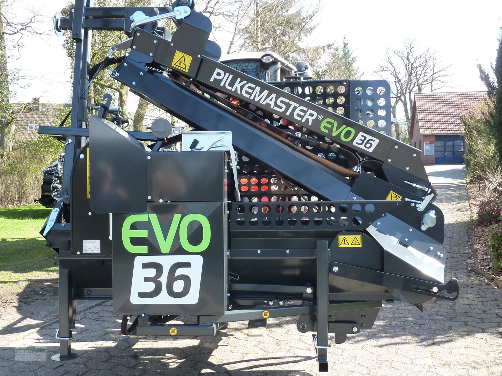 Sägeautomat & Spaltautomat a típus Pilkemaster EVO 36 Sägespalter Zapfwelle + Elektromotor, Neumaschine ekkor: Neuenkirchen (Kép 3)