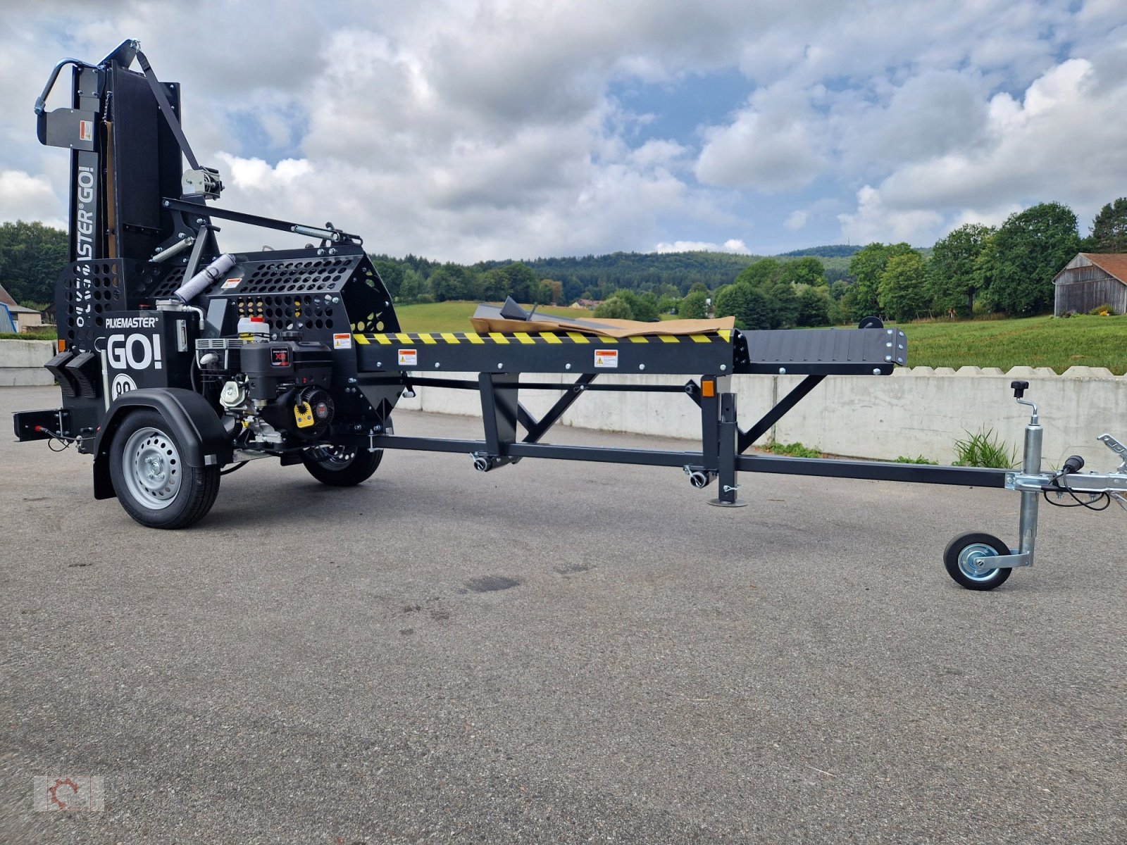 Sägeautomat & Spaltautomat a típus Pilkemaster GO 30cm 13PS Benzinmotor Sägespaltautomat Förderband Stammheber Fahrwerk 80km/h, Neumaschine ekkor: Tiefenbach (Kép 22)
