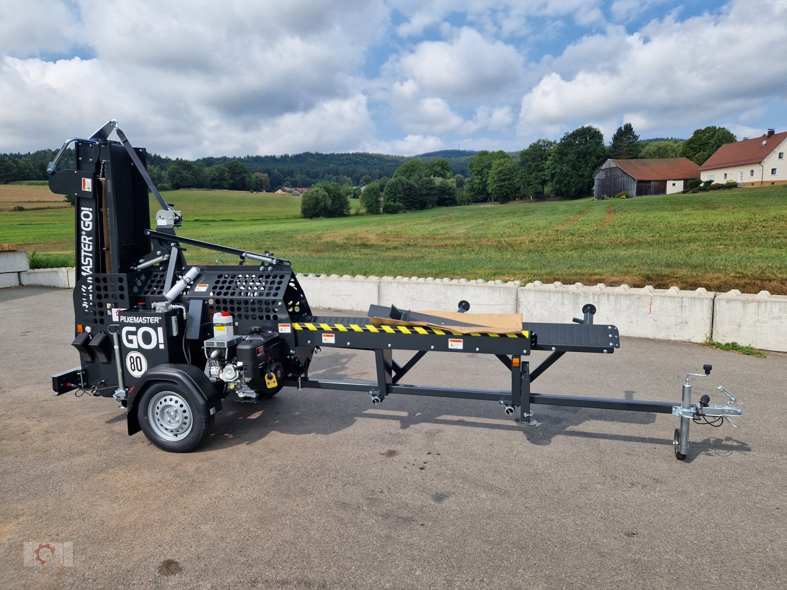 Sägeautomat & Spaltautomat del tipo Pilkemaster GO 30cm 13PS Benzinmotor Sägespaltautomat Förderband Stammheber Fahrwerk 80km/h, Neumaschine en Tiefenbach (Imagen 1)