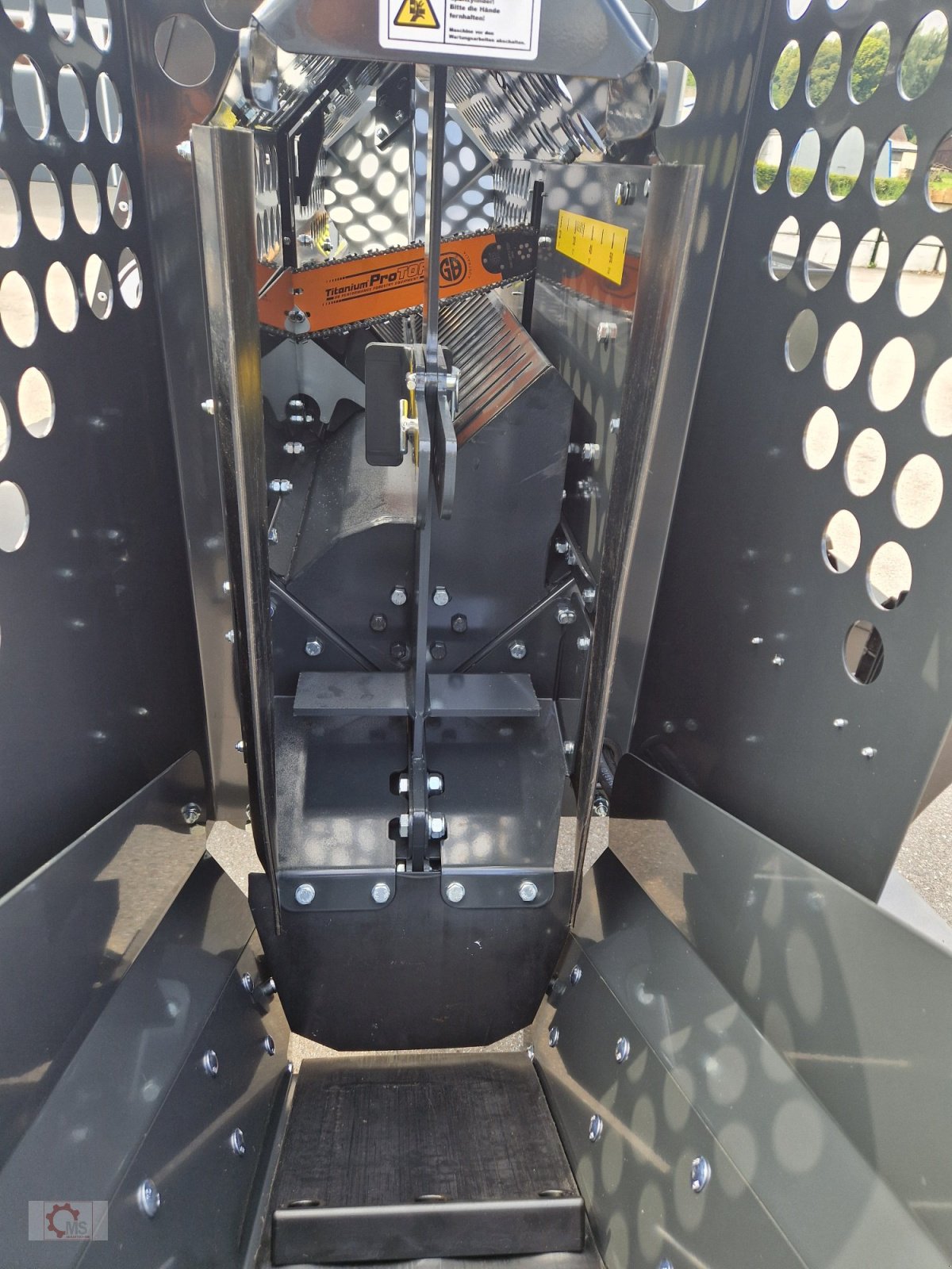 Sägeautomat & Spaltautomat del tipo Pilkemaster GO 30cm 13PS Benzinmotor Sägespaltautomat Förderband Stammheber Fahrwerk 80km/h, Neumaschine en Tiefenbach (Imagen 13)