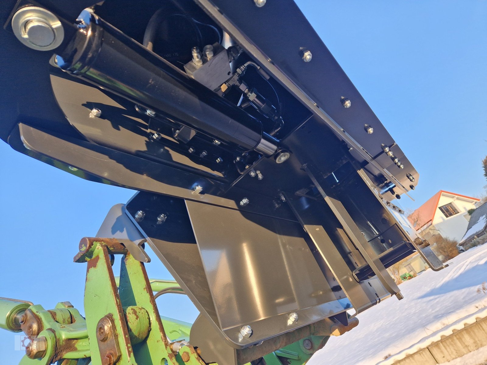 Sägeautomat & Spaltautomat des Typs Pilkemaster Smart Brennholzautomat Spaltautomat Euroaufnahme, Neumaschine in Tiefenbach (Bild 11)