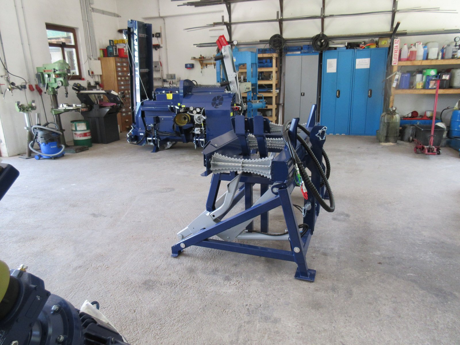 Sägeautomat & Spaltautomat tipa Tajfun DM 2000, Neumaschine u Pliening (Slika 4)