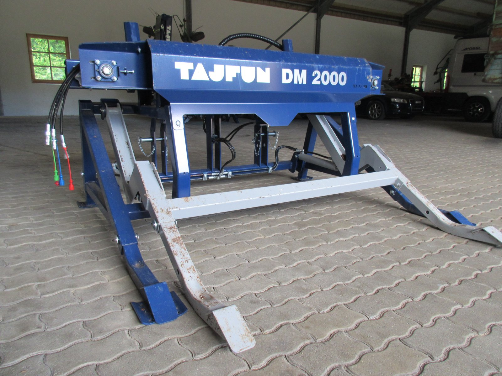 Sägeautomat & Spaltautomat of the type Tajfun DM 2000, Gebrauchtmaschine in Pliening (Picture 1)