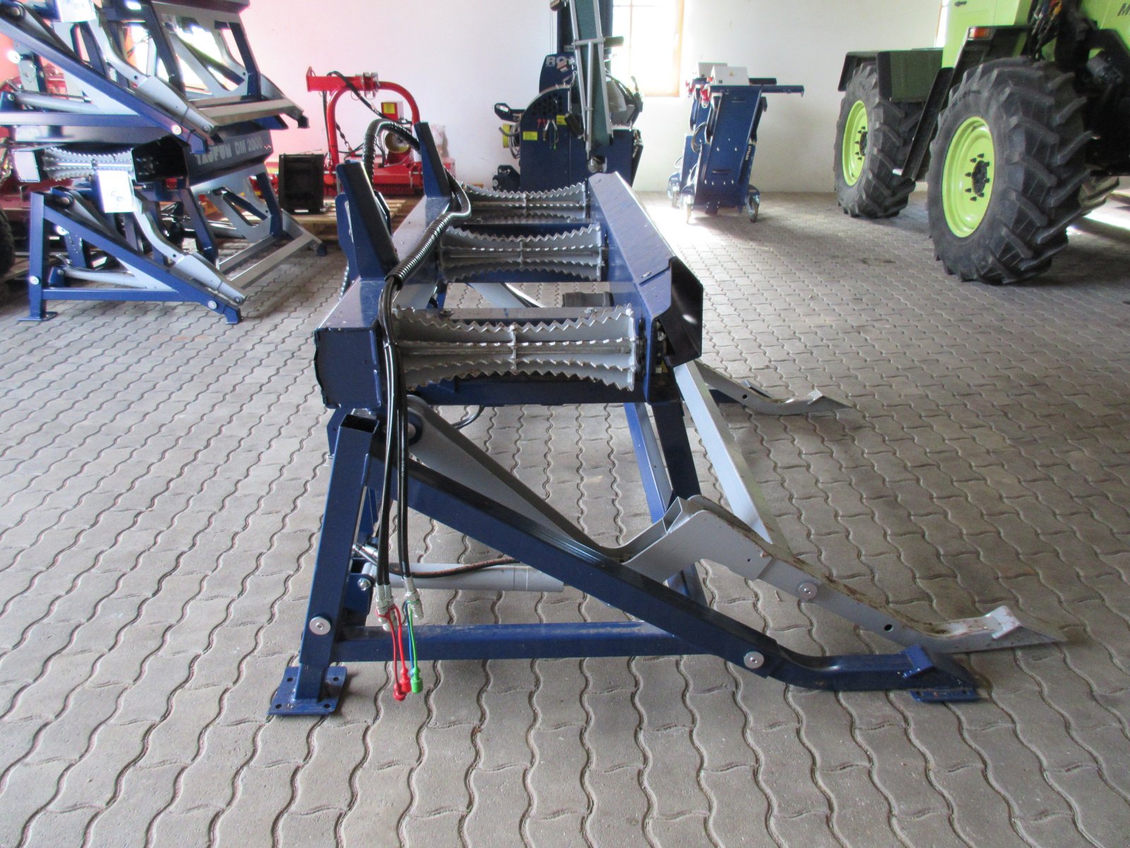 Sägeautomat & Spaltautomat of the type Tajfun DM 2000, Gebrauchtmaschine in Pliening (Picture 3)