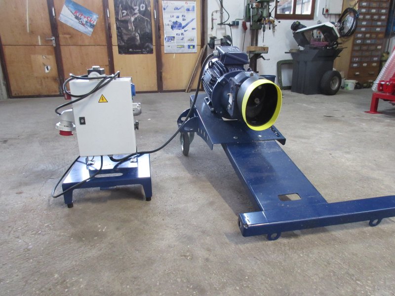 Sägeautomat & Spaltautomat des Typs Tajfun EP 12, Gebrauchtmaschine in Pliening (Bild 1)