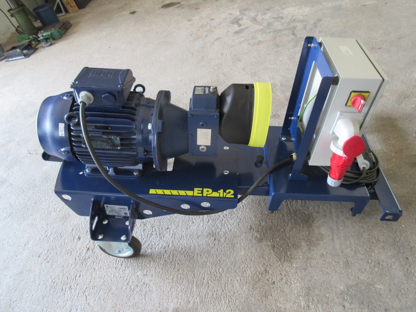 Sägeautomat & Spaltautomat a típus Tajfun EP 12, Gebrauchtmaschine ekkor: Pliening (Kép 1)