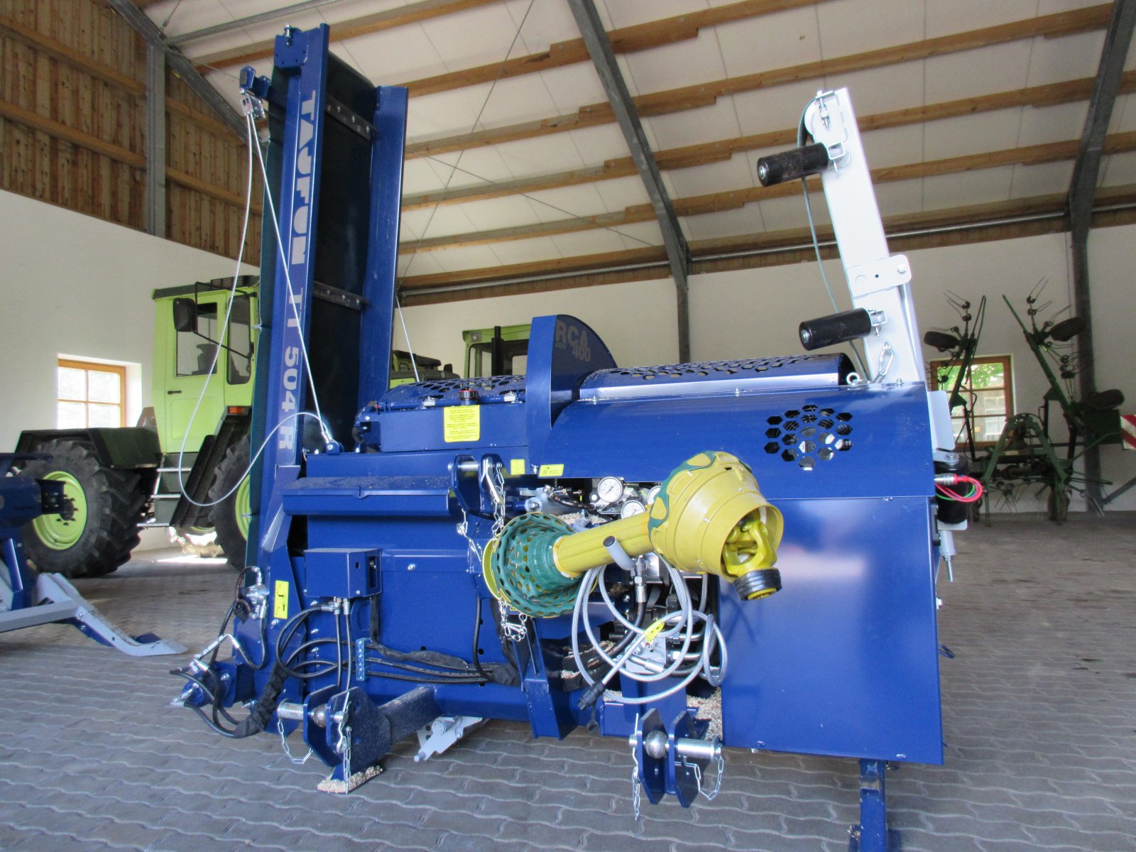 Sägeautomat & Spaltautomat des Typs Tajfun RCA 400 TGR, Gebrauchtmaschine in Pliening (Bild 3)