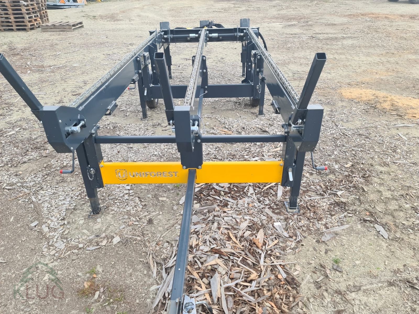 Sägeautomat & Spaltautomat Türe ait Uniforest DM 4000/3 TR H Querförderer, Gebrauchtmaschine içinde Pirching am Traubenberg (resim 15)