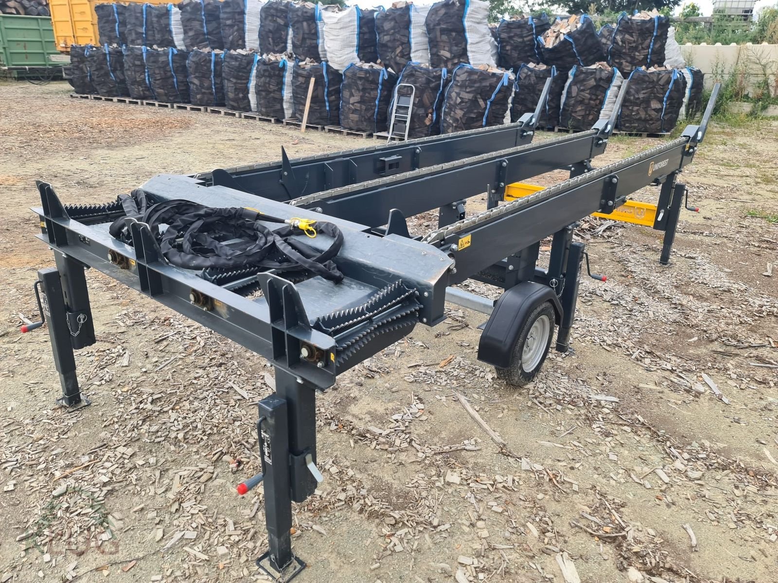 Sägeautomat & Spaltautomat Türe ait Uniforest DM 4000/3 TR H Querförderer, Gebrauchtmaschine içinde Pirching am Traubenberg (resim 19)