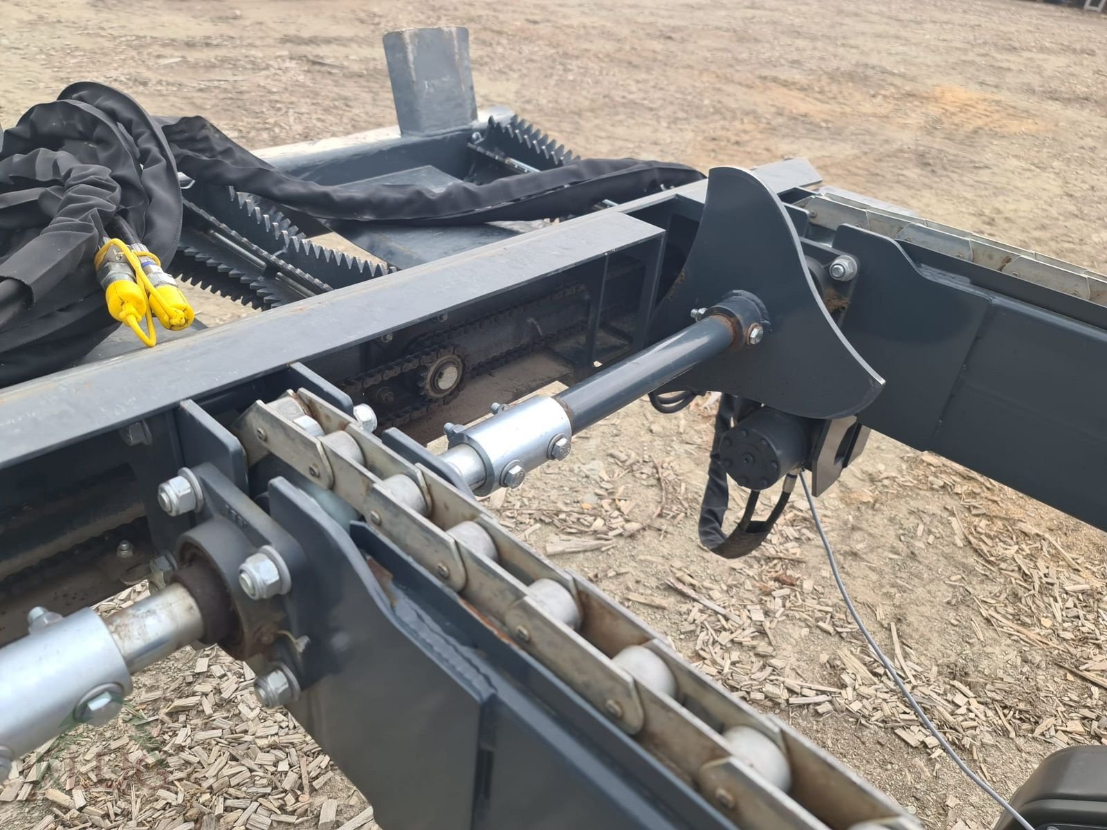 Sägeautomat & Spaltautomat Türe ait Uniforest DM 4000/3 TR H Querförderer, Gebrauchtmaschine içinde Pirching am Traubenberg (resim 5)