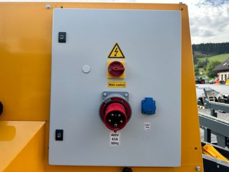 Sägeautomat & Spaltautomat a típus Uniforest Sägespaltautomat Titan 53/40 CD+E TR 40to Kombi, Neumaschine ekkor: Tamsweg (Kép 28)