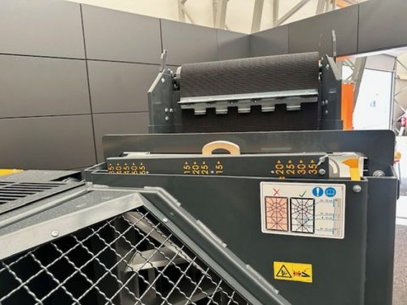 Sägeautomat & Spaltautomat du type Uniforest Sägespaltautomat Titan 53/40 CD TR 40to, Neumaschine en Tamsweg (Photo 20)