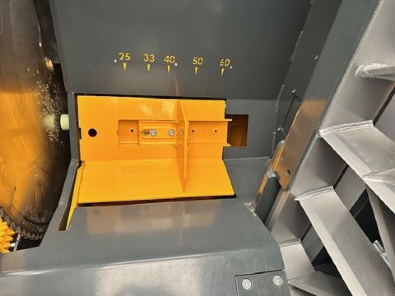 Sägeautomat & Spaltautomat des Typs Uniforest Sägespaltautomat Titan 53/40CD TR 40to Zapfwelle, Neumaschine in Tamsweg (Bild 16)