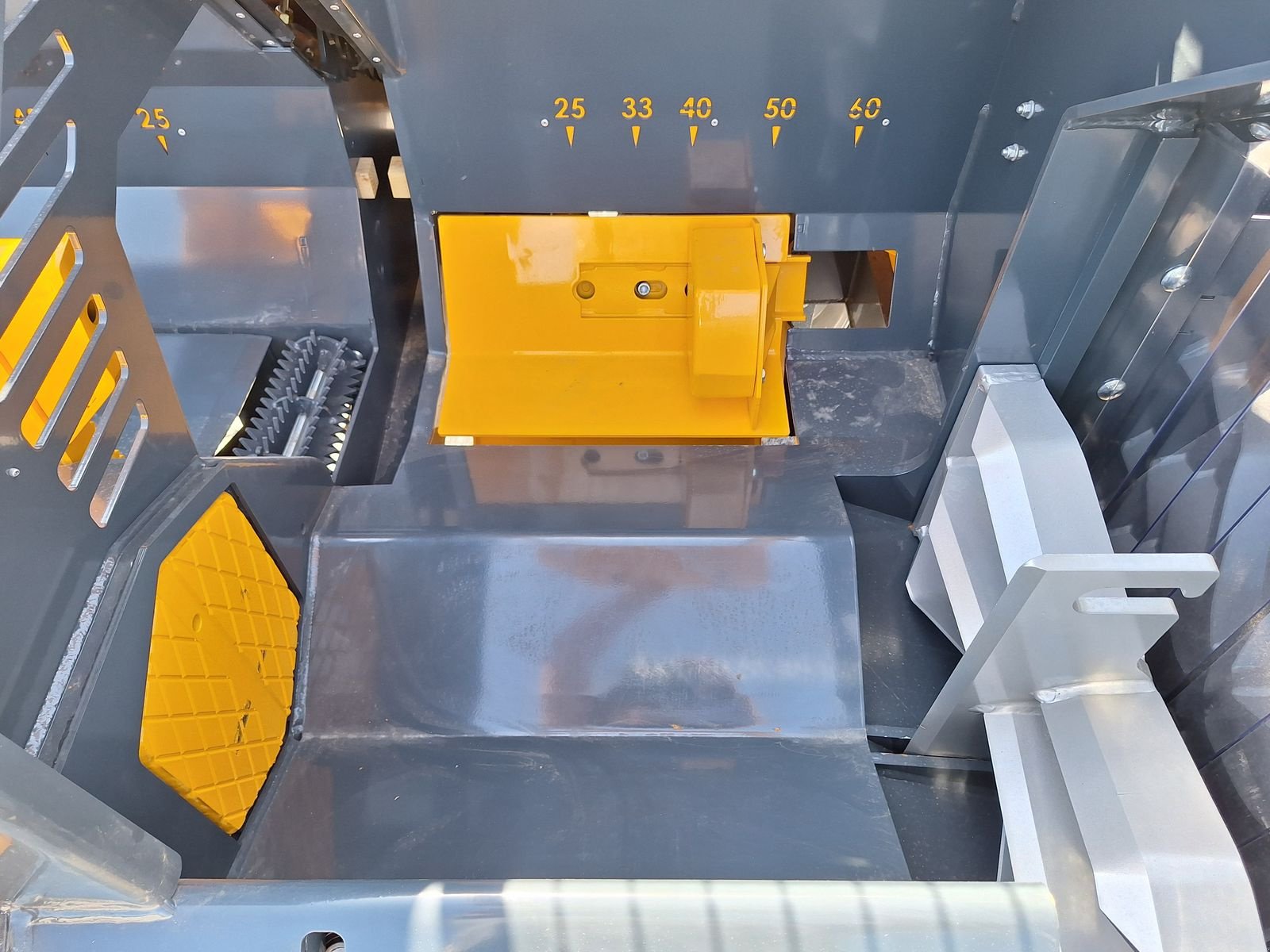 Sägeautomat & Spaltautomat del tipo Uniforest Titan 40/20 CD+E TR, Neumaschine en Schlitters (Imagen 16)