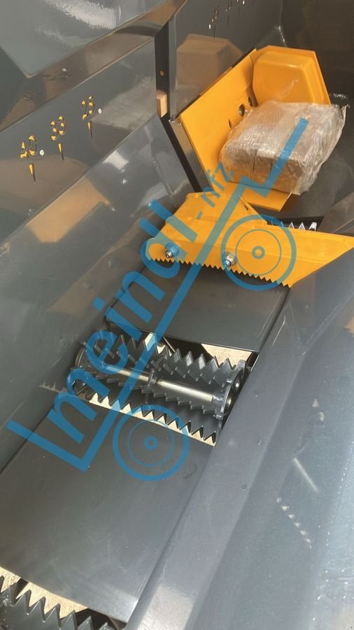 Sägeautomat & Spaltautomat des Typs Uniforest Titan 40/20, Neumaschine in Eferding (Bild 6)