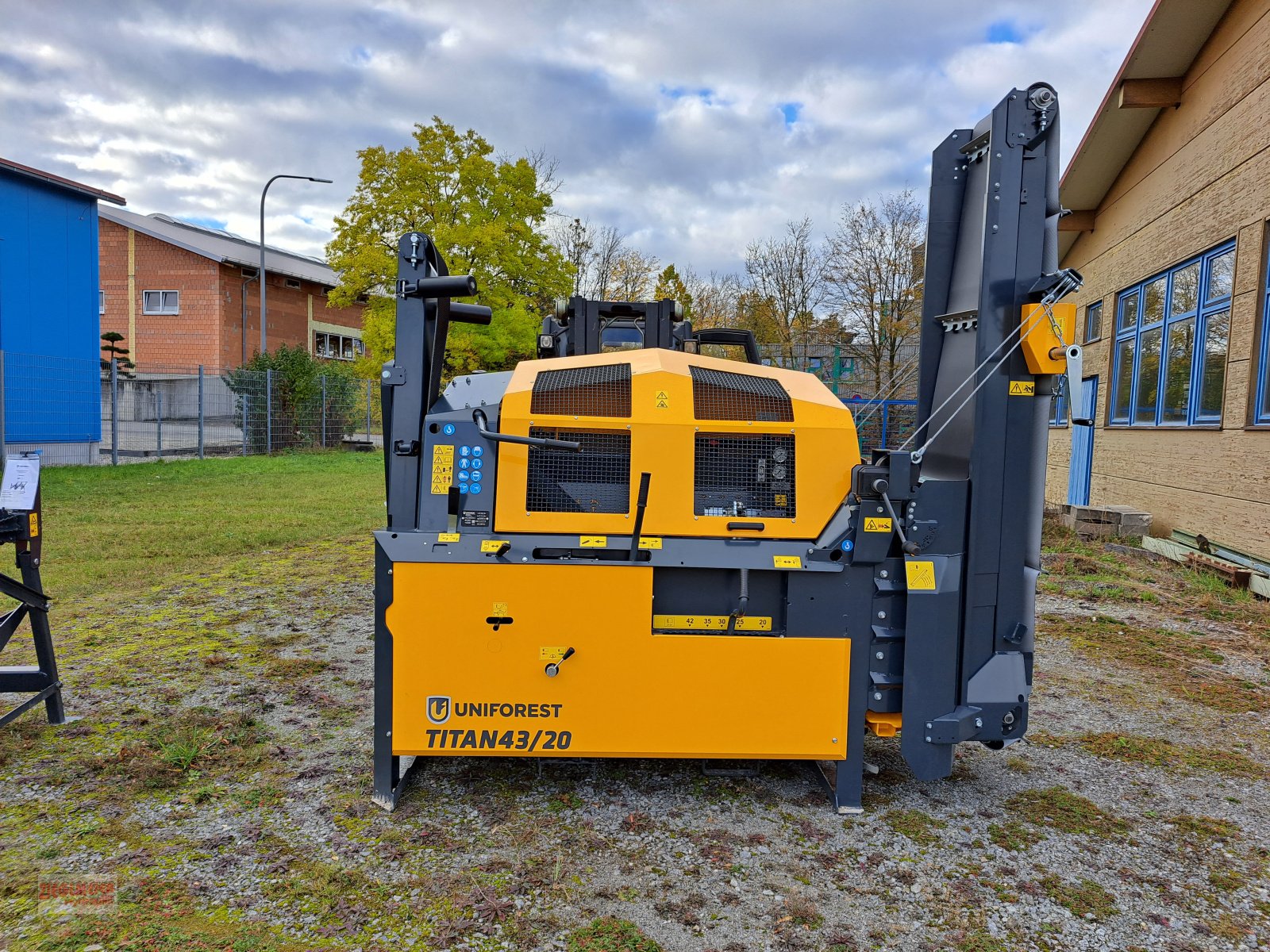 Sägeautomat & Spaltautomat του τύπου Uniforest Titan 43/20-CD Standart, Neumaschine σε Rottenburg a.d. Laaber (Φωτογραφία 1)