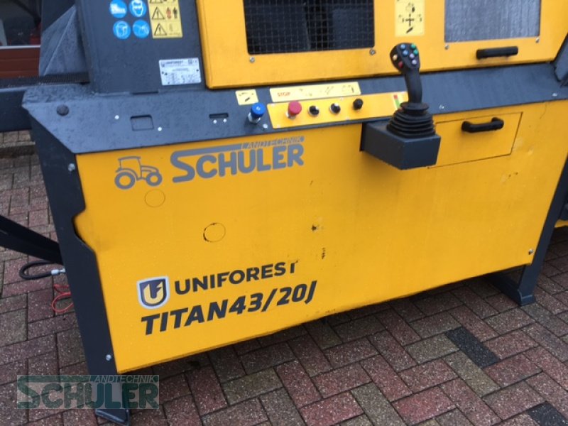 Sägeautomat & Spaltautomat of the type Uniforest Titan 43/20J CD, Gebrauchtmaschine in St. Märgen (Picture 2)