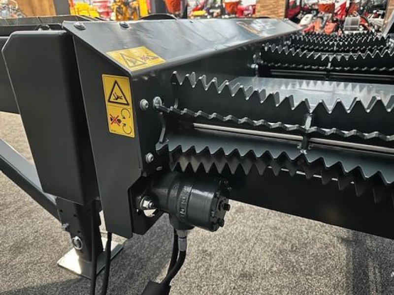 Sägeautomat & Spaltautomat от тип Uniforest Zuführtisch DM 4000/2 zu Sägespaltautomaten, Neumaschine в Tamsweg (Снимка 7)